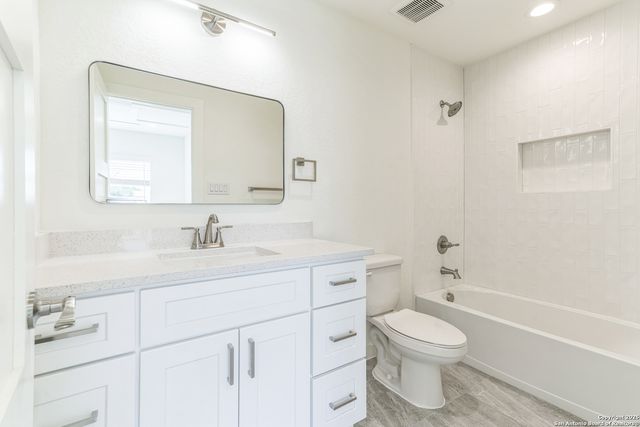 307 S Olive St, San Antonio, TX 78203