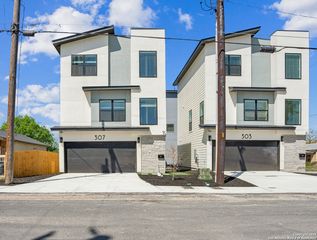 307 S Olive St, San Antonio, TX 78203