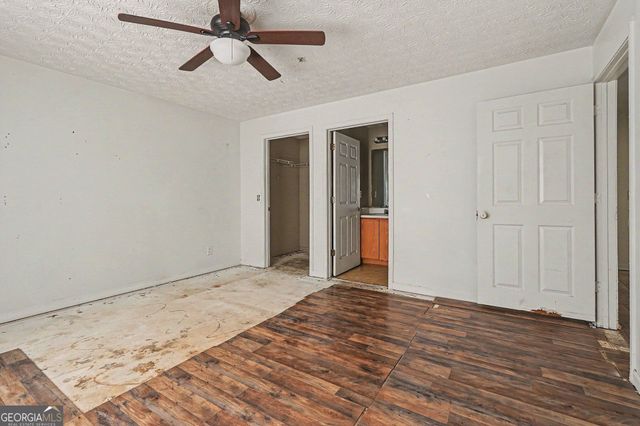 2202 Fairington Village Drive, Lithonia, GA 30038