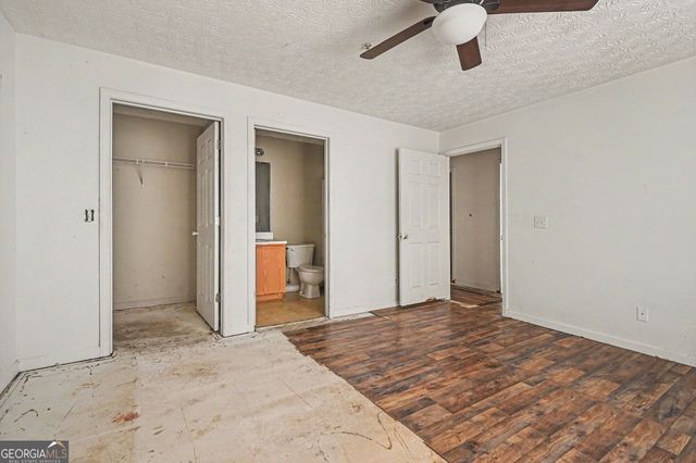 2202 Fairington Village Drive, Lithonia, GA 30038