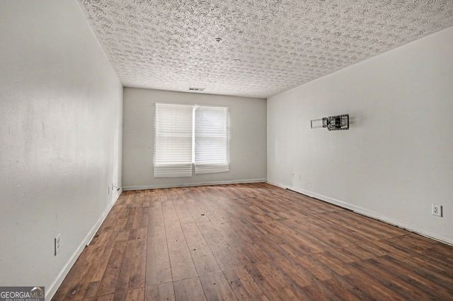 2202 Fairington Village Drive, Lithonia, GA 30038