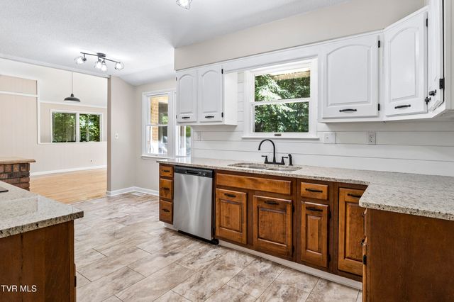 107 Jason Lane, Jonesborough, TN 37659