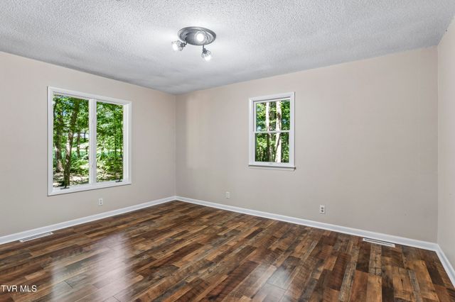 107 Jason Lane, Jonesborough, TN 37659