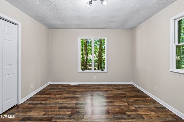 107 Jason Lane, Jonesborough, TN 37659