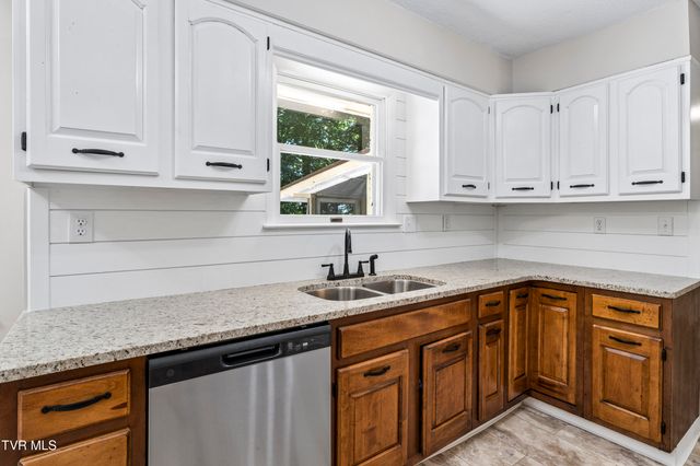 107 Jason Lane, Jonesborough, TN 37659