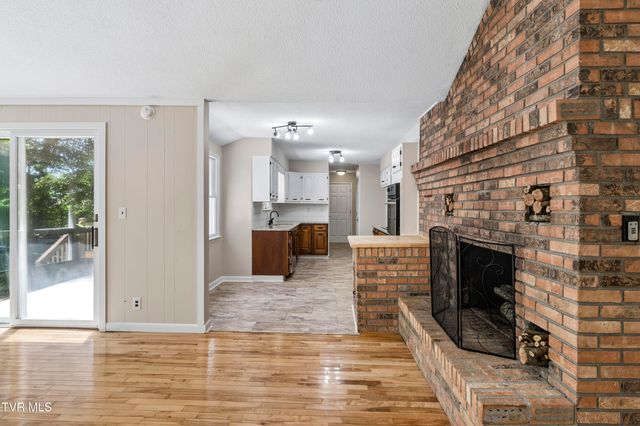 107 Jason Lane, Jonesborough, TN 37659