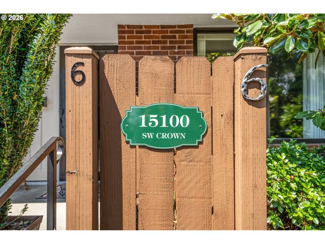 15100 Sw CROWN Dr 6, King City, OR 97224