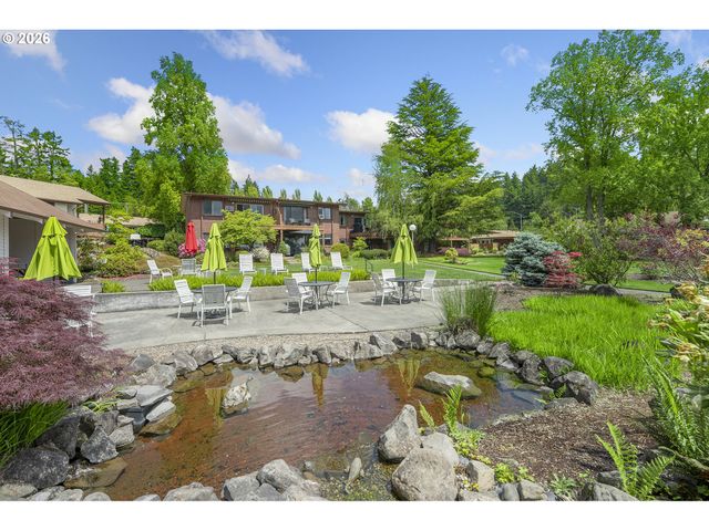 15100 Sw CROWN Dr 6, King City, OR 97224