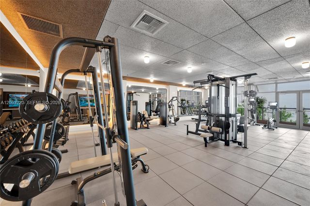 1611 SW 2nd Avenue 414, Miami, FL 33129