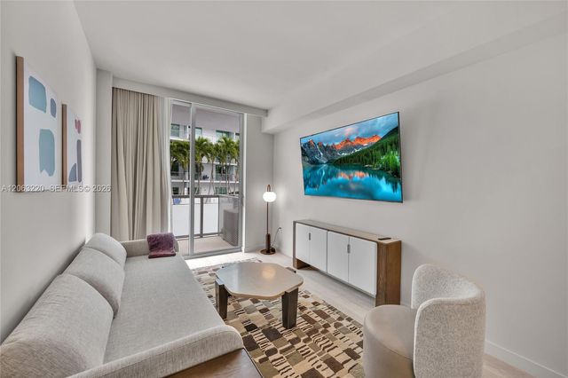 1611 SW 2nd Avenue 414, Miami, FL 33129