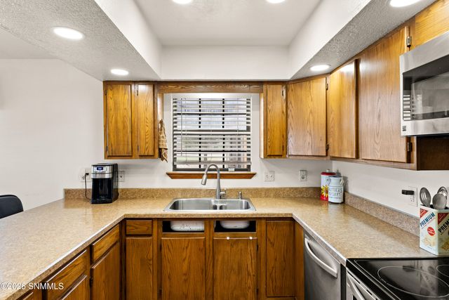 11982 Robledo Vista Road, Las Cruces, NM 88007