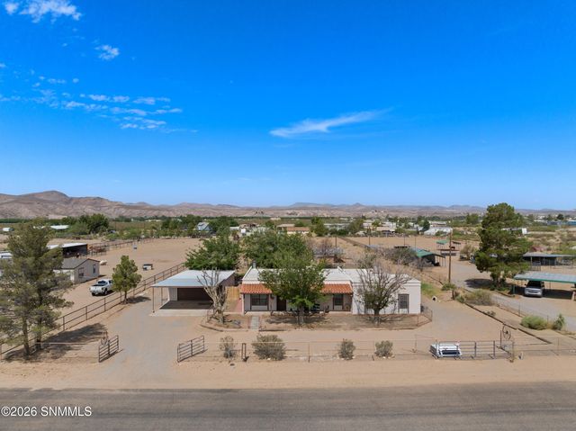 11982 Robledo Vista Road, Las Cruces, NM 88007