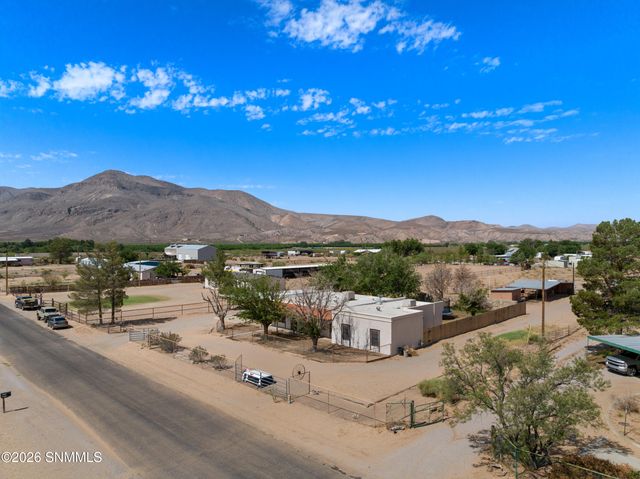 11982 Robledo Vista Road, Las Cruces, NM 88007