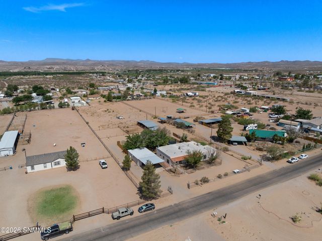 11982 Robledo Vista Road, Las Cruces, NM 88007