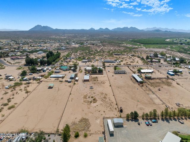 11982 Robledo Vista Road, Las Cruces, NM 88007