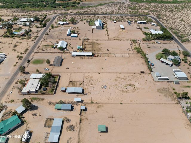 11982 Robledo Vista Road, Las Cruces, NM 88007