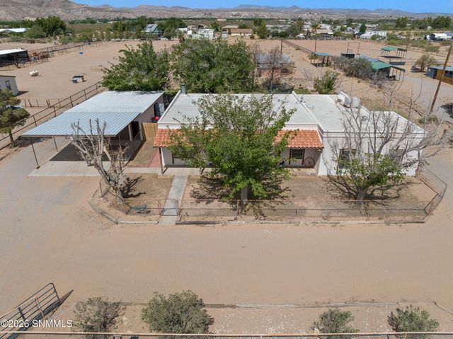 11982 Robledo Vista Road, Las Cruces, NM 88007