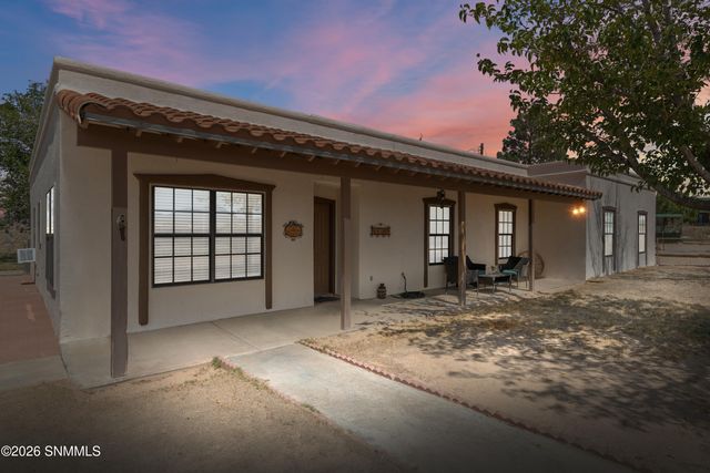 11982 Robledo Vista Road, Las Cruces, NM 88007
