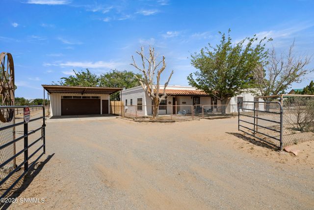 11982 Robledo Vista Road, Las Cruces, NM 88007