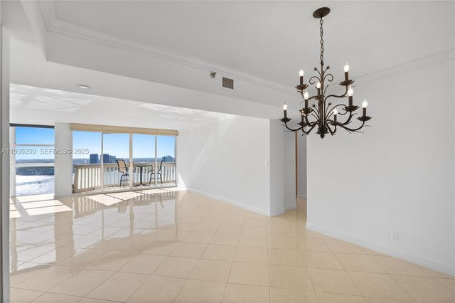 1000 W Island Blvd 3002, Aventura, FL 33160