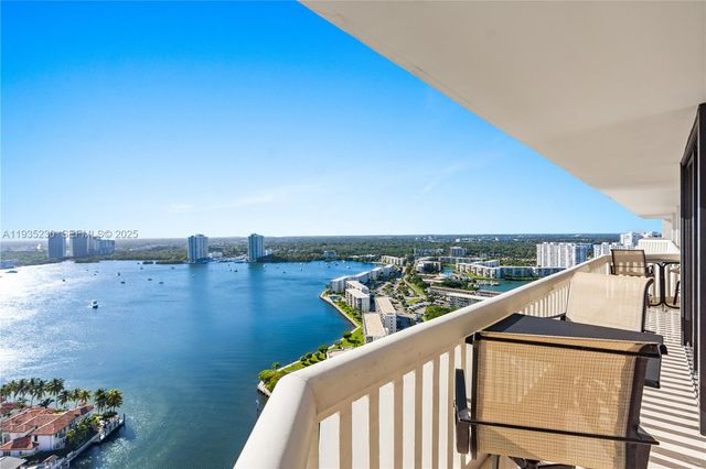 1000 W Island Blvd 3002, Aventura, FL 33160