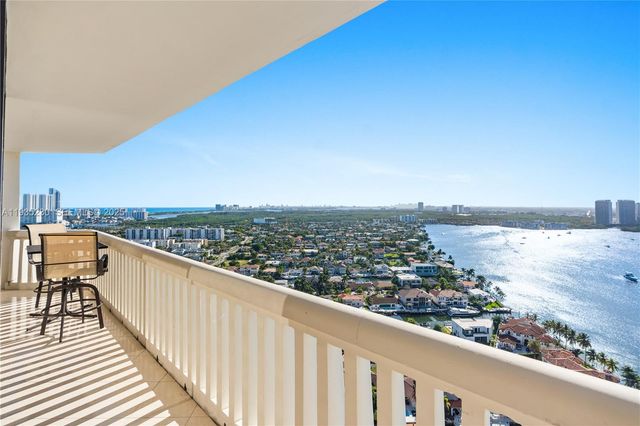 1000 W Island Blvd 3002, Aventura, FL 33160