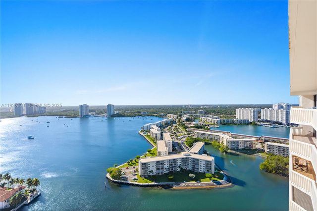 1000 W Island Blvd 3002, Aventura, FL 33160