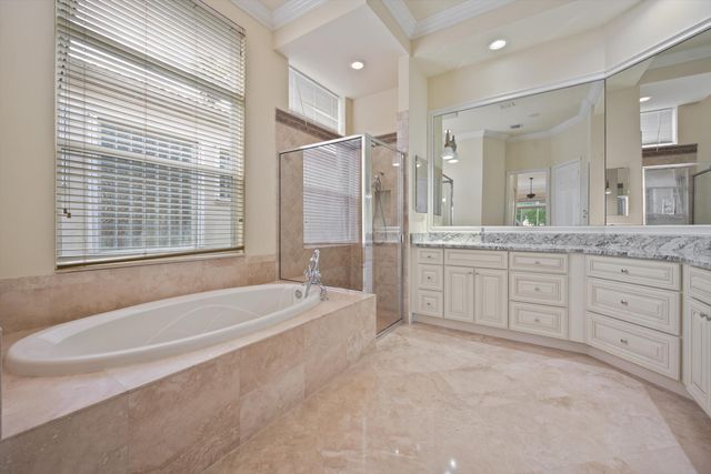 8887 VIA PRESTIGIO W, Wellington, FL 33411