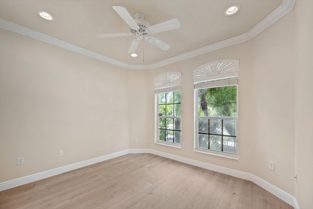 8887 VIA PRESTIGIO W, Wellington, FL 33411