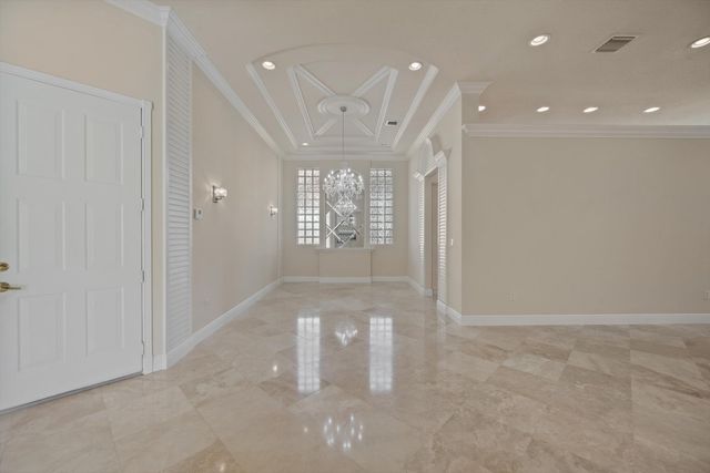 8887 VIA PRESTIGIO W, Wellington, FL 33411