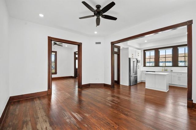 902 9th Street, Galveston, TX 77550