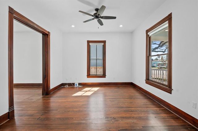 902 9th Street, Galveston, TX 77550