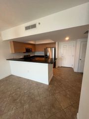 140 S Dixie Highway 525, Hollywood, FL 33020