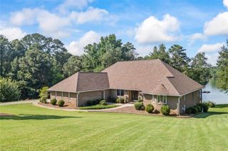 4315 Post Oak Point, Gainesville, GA 30506