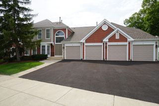 131 Red Fox Lane C, Elk Grove Village, IL 60007