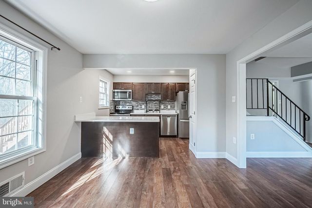 6039 LIBERTY BELL CT, Burke, VA 22015
