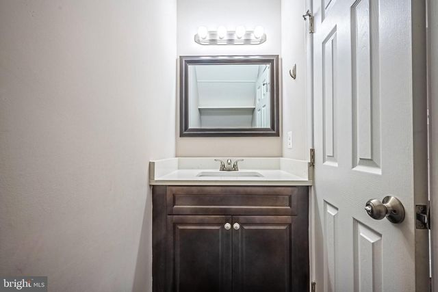 6039 LIBERTY BELL CT, Burke, VA 22015