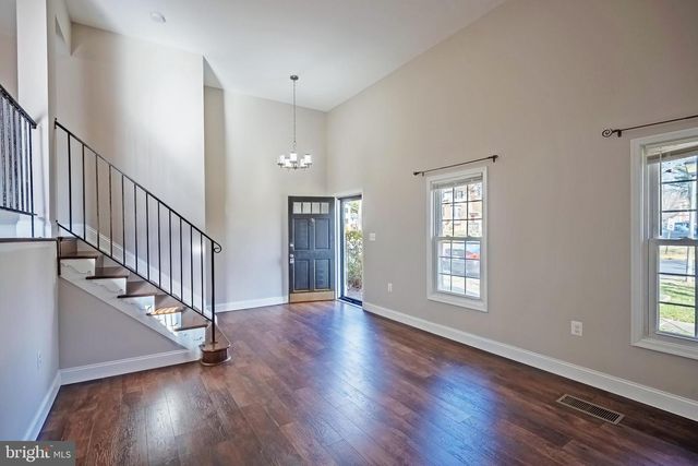 6039 LIBERTY BELL CT, Burke, VA 22015