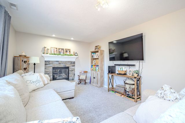 2522 SW 32nd Street, Ankeny, IA 50023