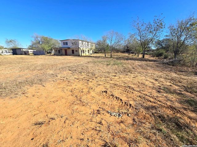 2350 N State Highway 16, Jourdanton, TX 78026