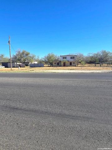 2350 N State Highway 16, Jourdanton, TX 78026