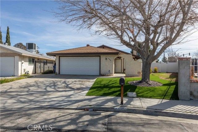 44800 Denmore Avenue, Lancaster, CA 93535
