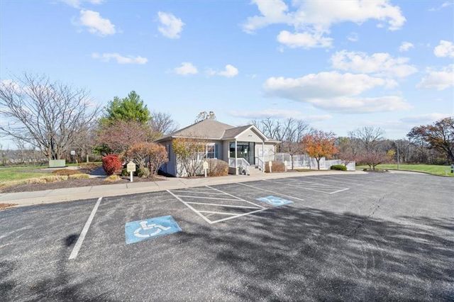 7808 NW 122nd Street, Kansas City, MO 64163