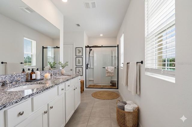 531 LAZIO CIRCLE, Debary, FL 32713