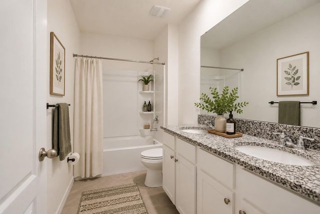 531 LAZIO CIRCLE, Debary, FL 32713