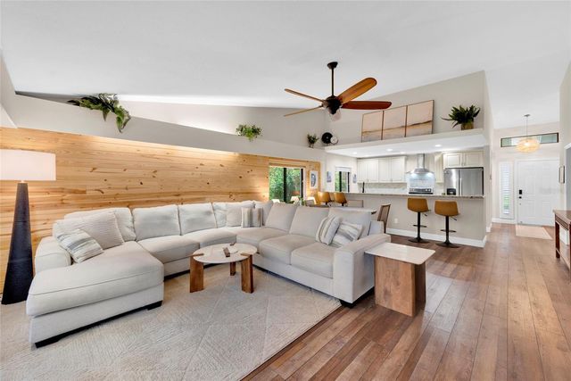 1900 WHISPERING WAY, Tarpon Springs, FL 34689