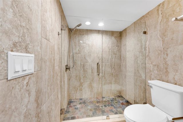 1900 WHISPERING WAY, Tarpon Springs, FL 34689