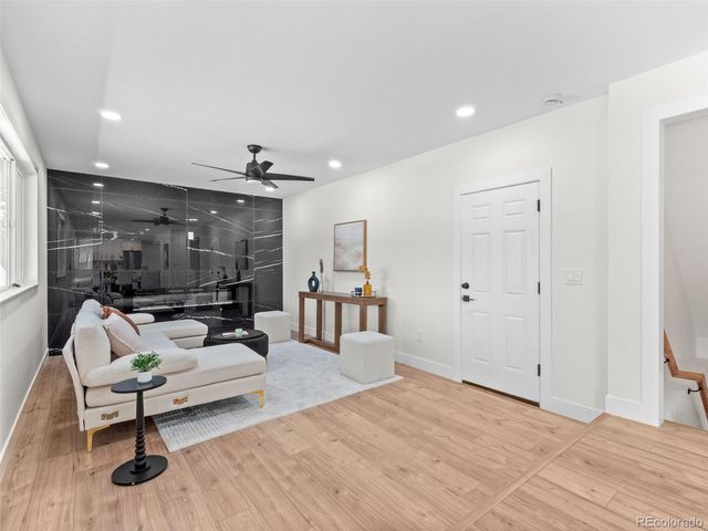 5126 W Freemont, Littleton, CO 80128