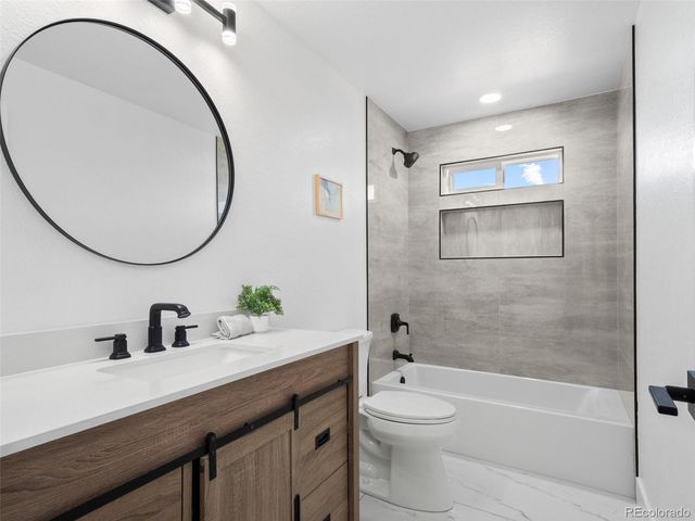 5126 W Freemont, Littleton, CO 80128