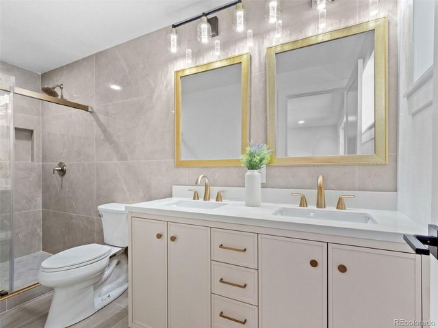5126 W Freemont, Littleton, CO 80128